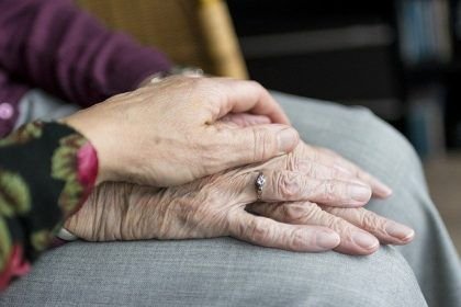 El cuidado de los ancianos: un ejemplo de cosmovisión bíblica